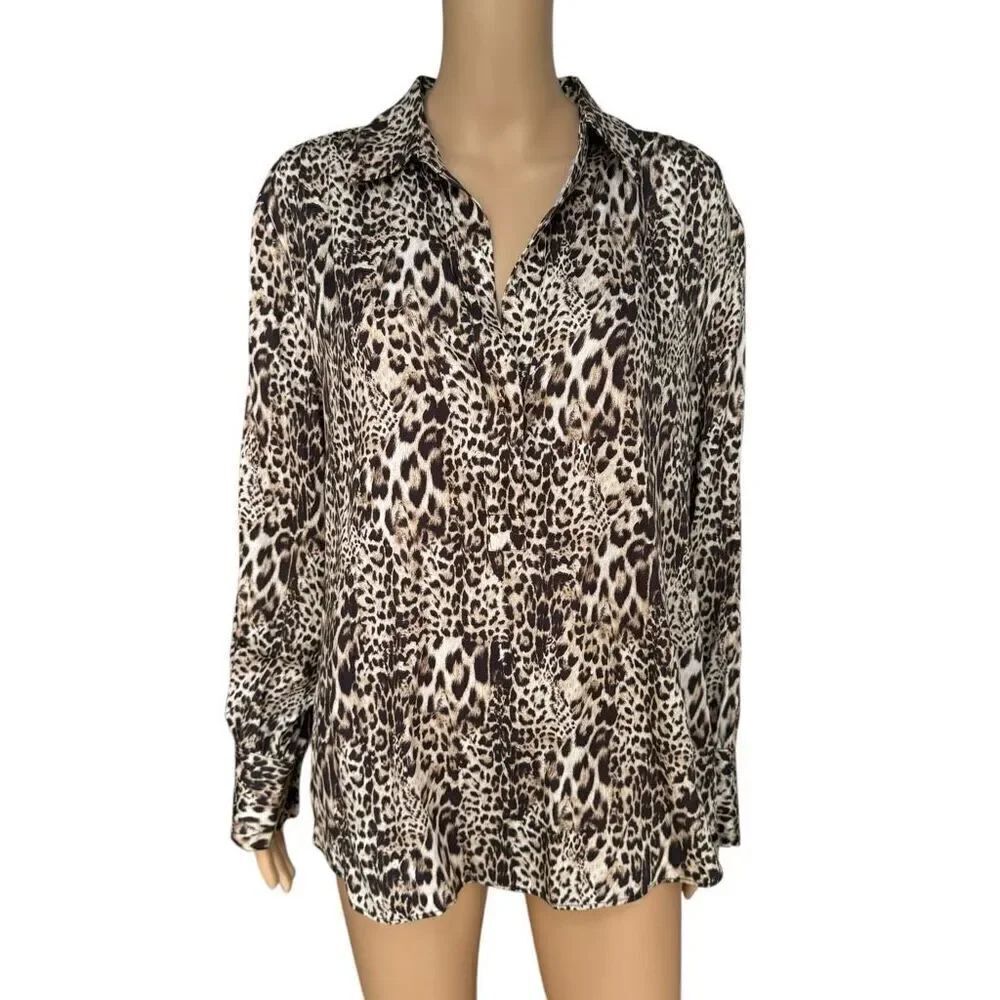 Chico’s Jaguar-Print Sandwashed Satin Easy Shirt blouse size 2 or L